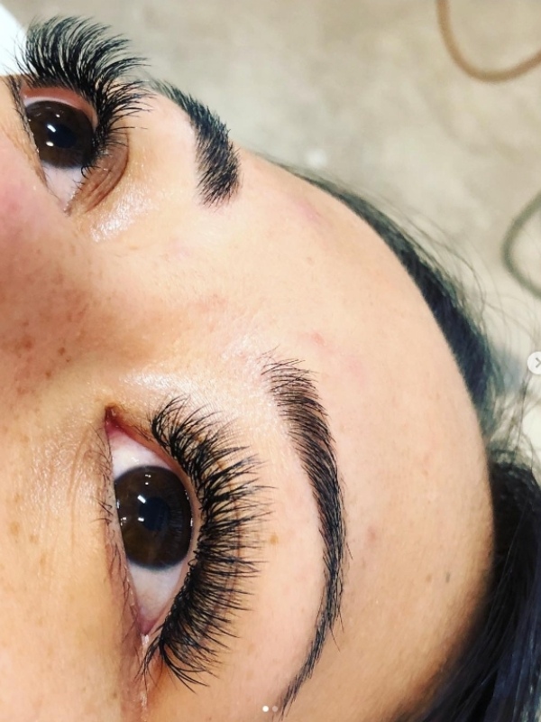 24-hour-eyelash-extension-services-in-roswell