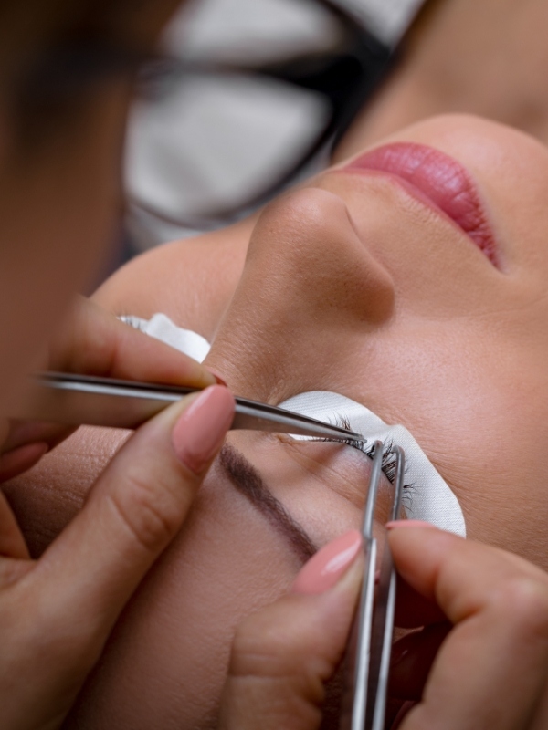 custom eyelash designs in Roswell