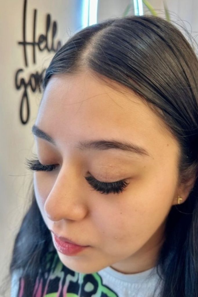 custom eyelash extensions in Roswell