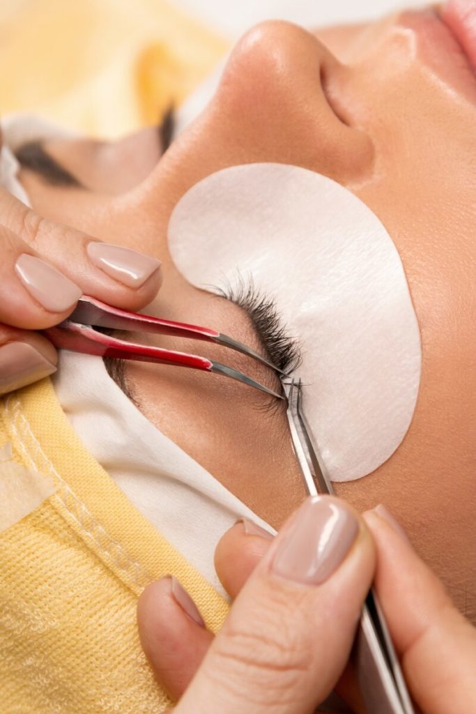 do lash extensions damage your lashes