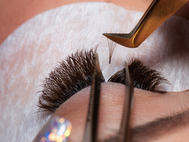 how to take eyelash extensions off at home