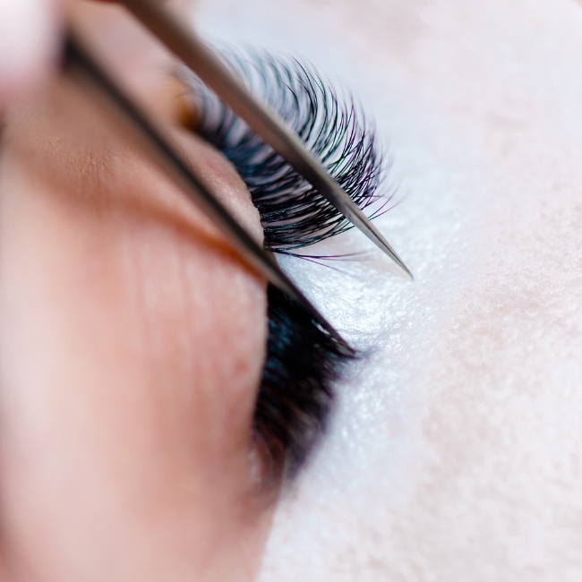 Best eyelash extension techniques in Sandy Springs