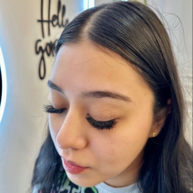 Volume eyelash extensions in Sandy Springs