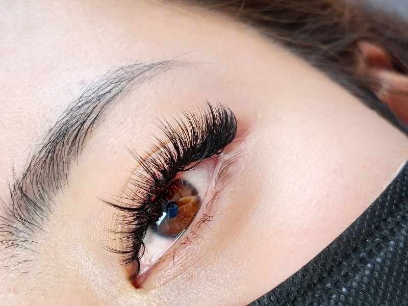 Best hybrid lash extensions near me in Alpharetta