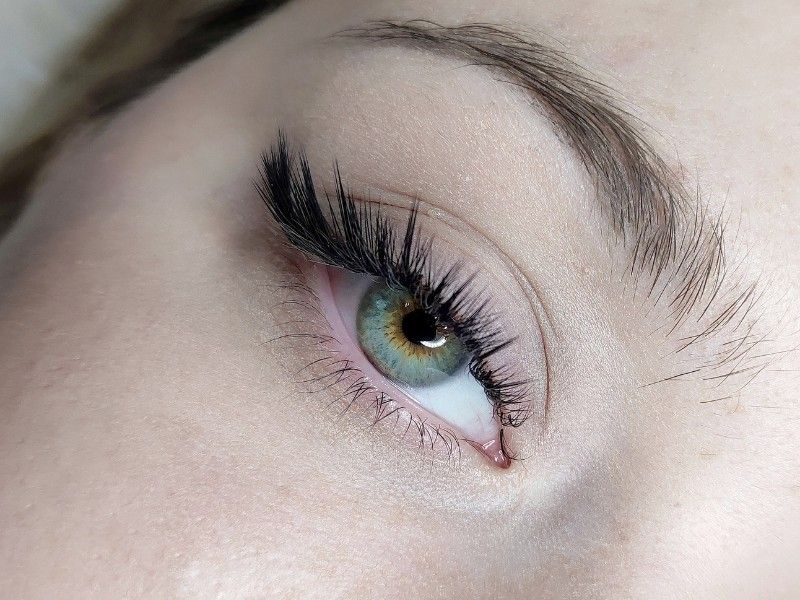 Hybrid Lash Extensions for Special Occasions in East Cobb