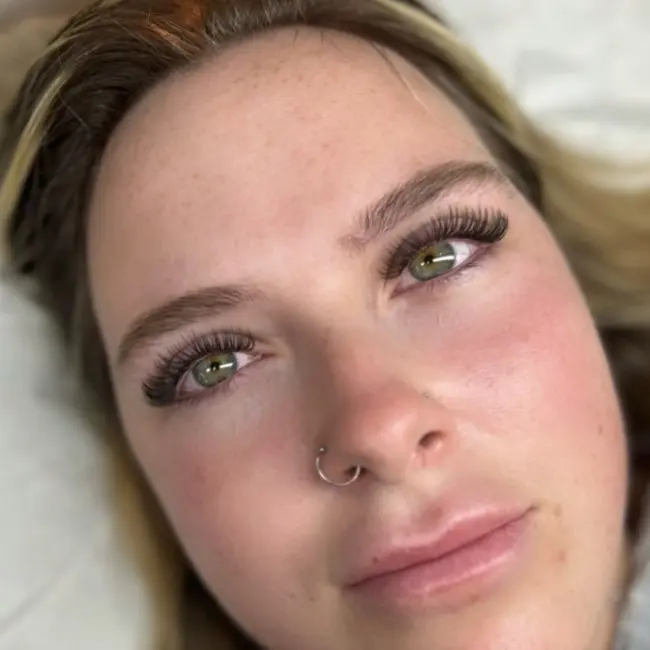 Wet Look Lash Extensions Alpharetta: The Glossy Lash Trend You’ll Love 5 Wet Look Lash Extensions Alpharetta