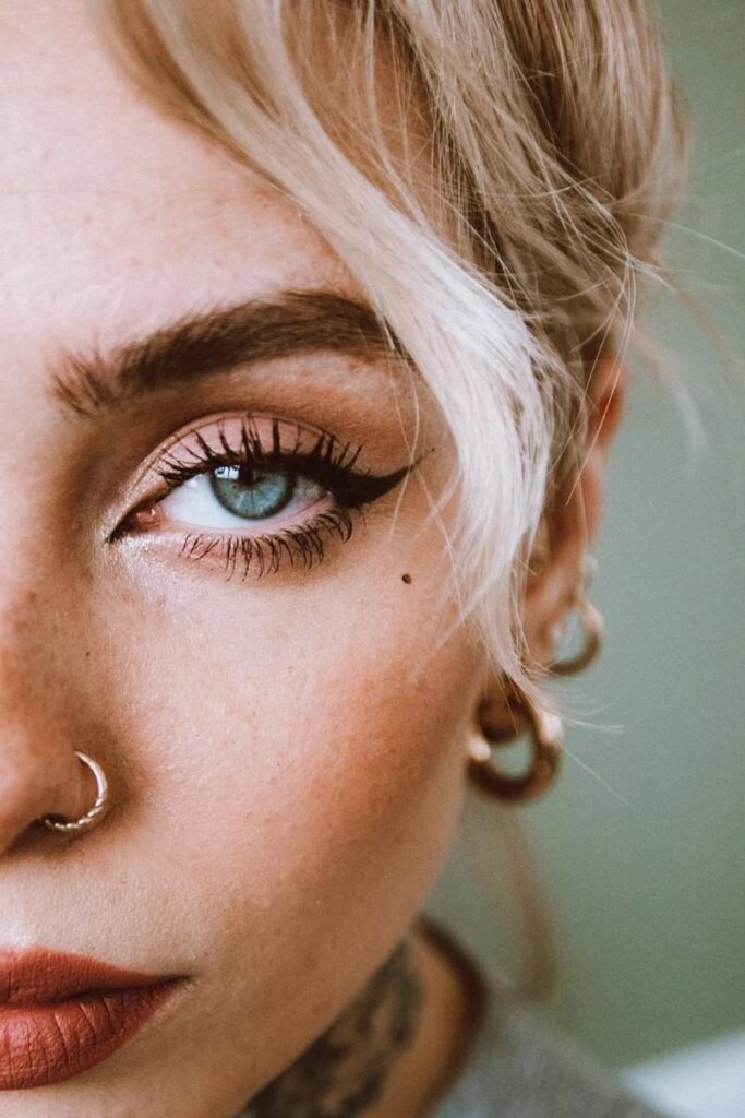 different eyelash extension looks