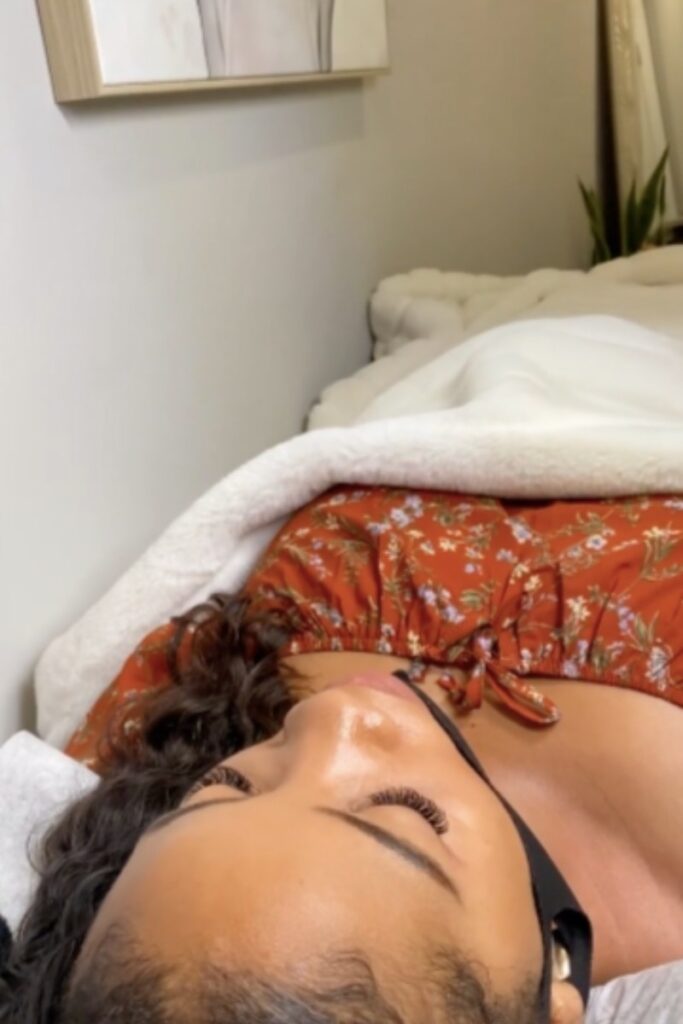 weekend lash appointment Roswell