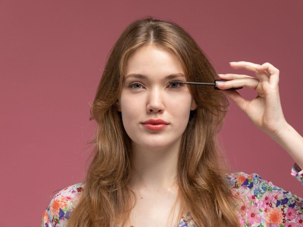 Can I Wear Eyeliner with Eyelash Extensions? Safe Tips and Common Mistakes 5 Can I Wear Eyeliner with Eyelash Extensions