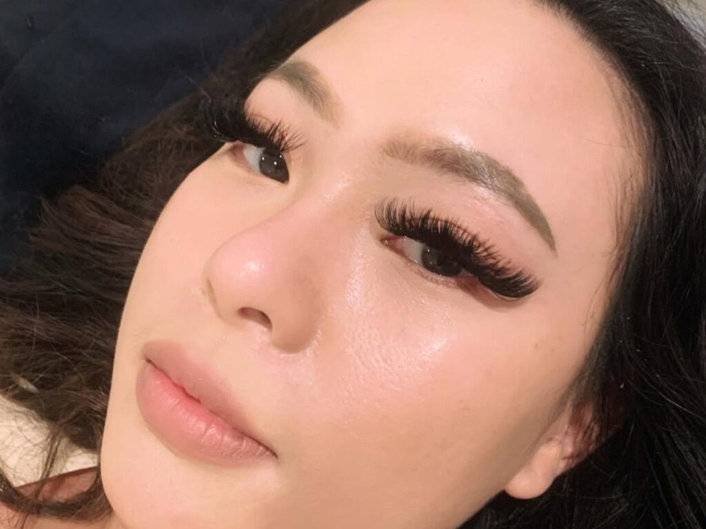 Doll Eye Eyelash Extensions: Brighter, Youthful Eyes Made Easy 4 doll eye eyelash extensions
