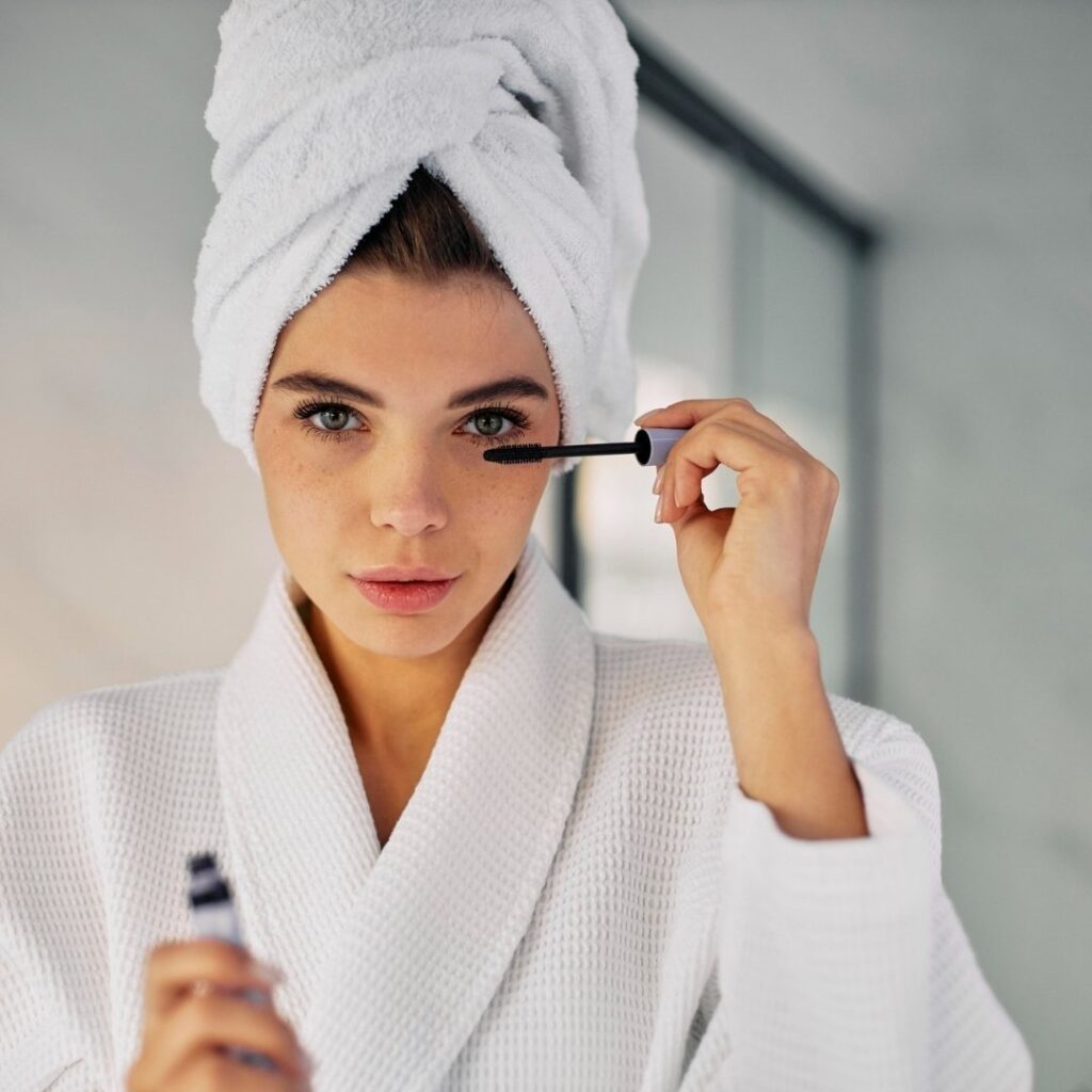 How Long After a Lash Lift Can I Shower? Tips for Lasting Results 2 How Long After a Lash Lift Can I Shower