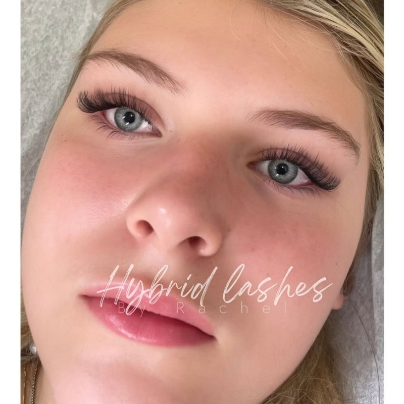 Hybrid Eyelash Extensions Roswell – Natural Meets Fullness 5 hybrid eyelash extensions Roswell