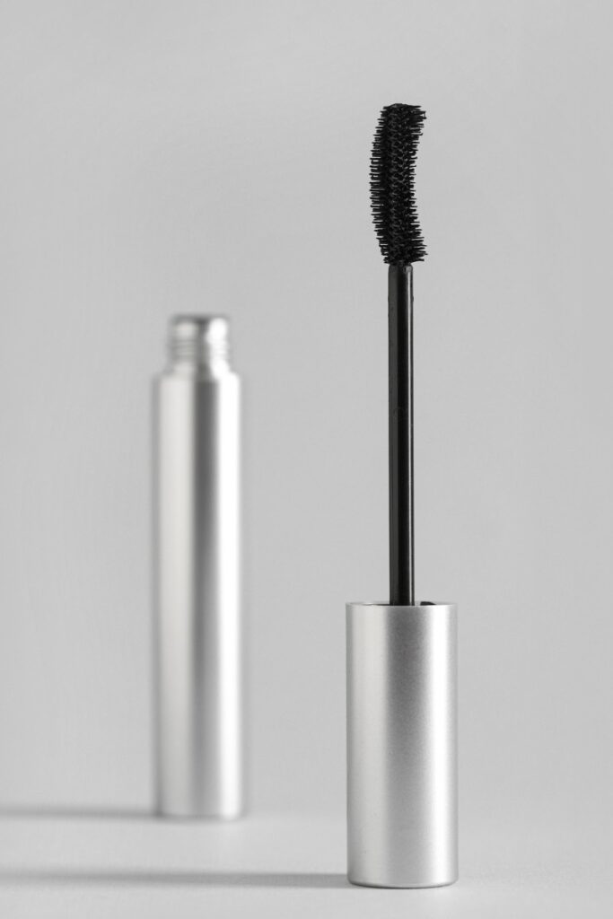 Is Mascara Safe for Eyelash Extensions? Read Before You Apply 4 Is Mascara Safe for Eyelash Extensions