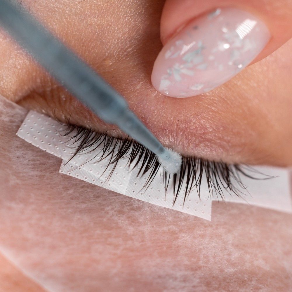 The Best Way to Remove Eyelash Extensions at Home 7 best way to remove eyelash extensions at home